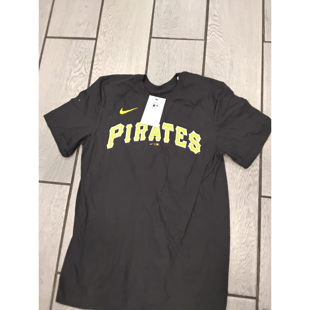 Nike Pittsburgh Pirates MLB Small Black Graphic T-Shirt N199-00A-PT9-009 NWT